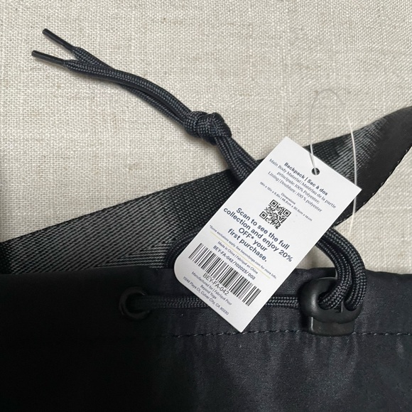 Beyond Yoga Convertible Gym Bag - Picture 2 of 9